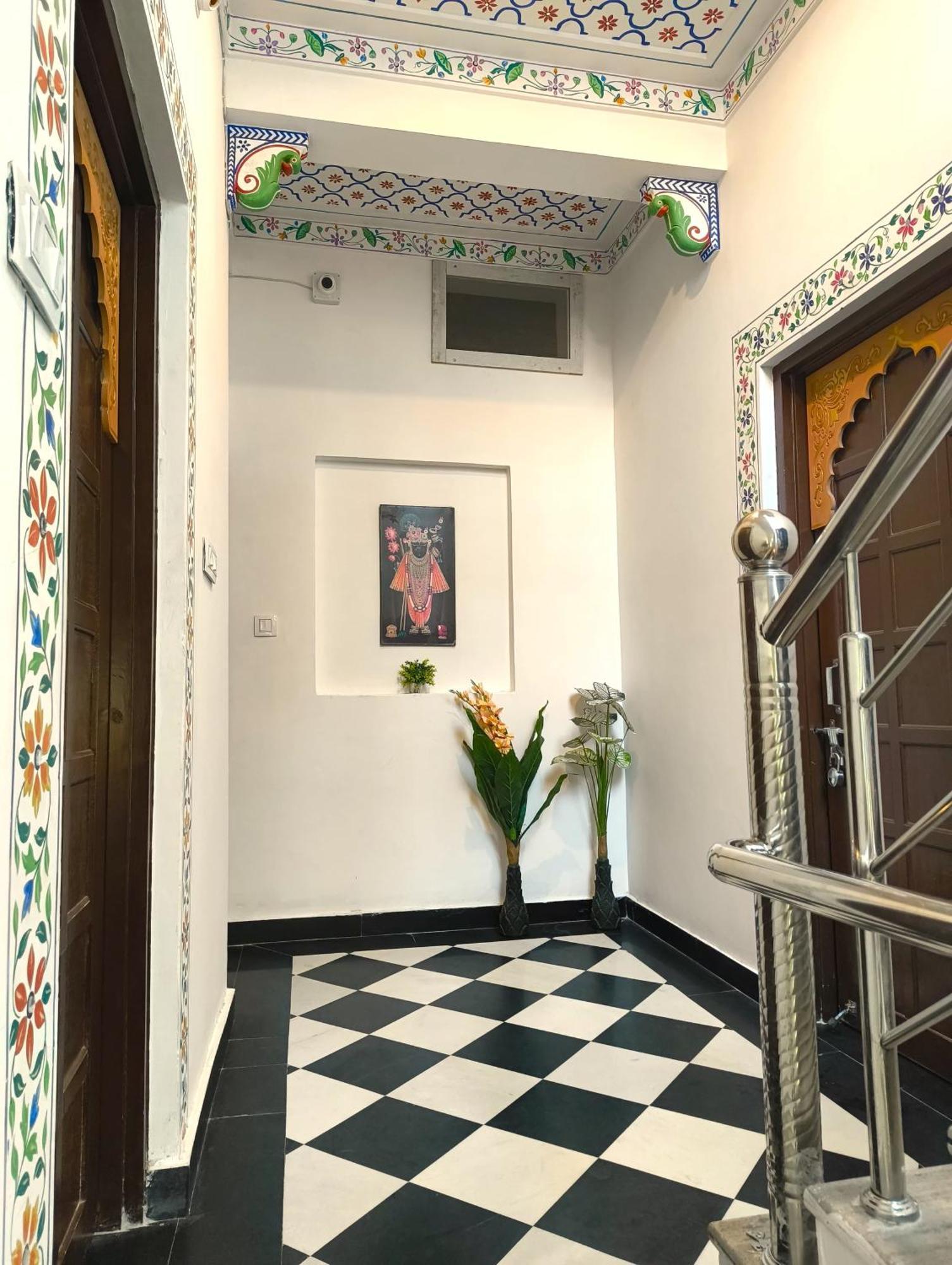 Rising Shemesh Home Stay Udajpur Zewnętrze zdjęcie