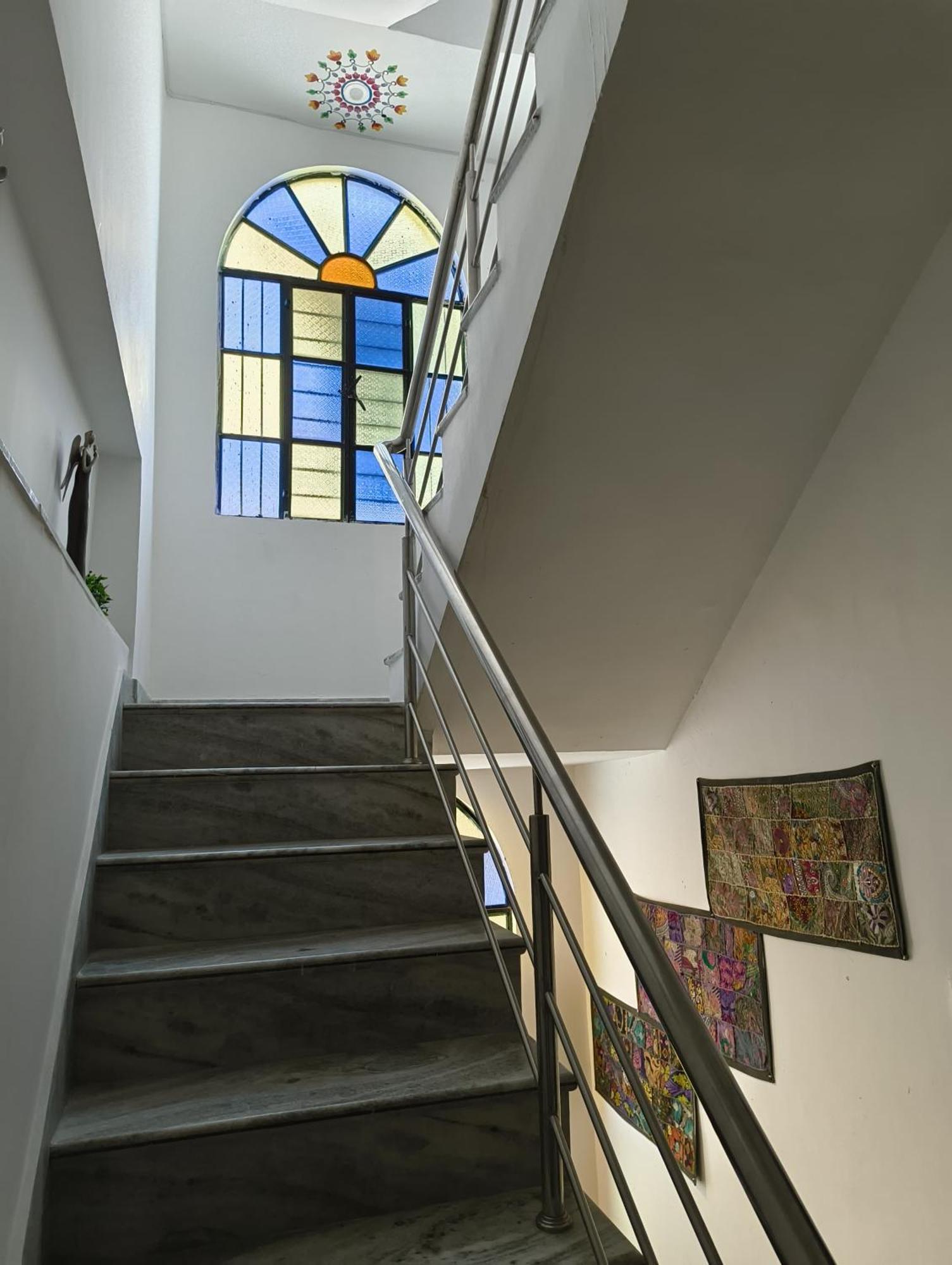 Rising Shemesh Home Stay Udajpur Zewnętrze zdjęcie