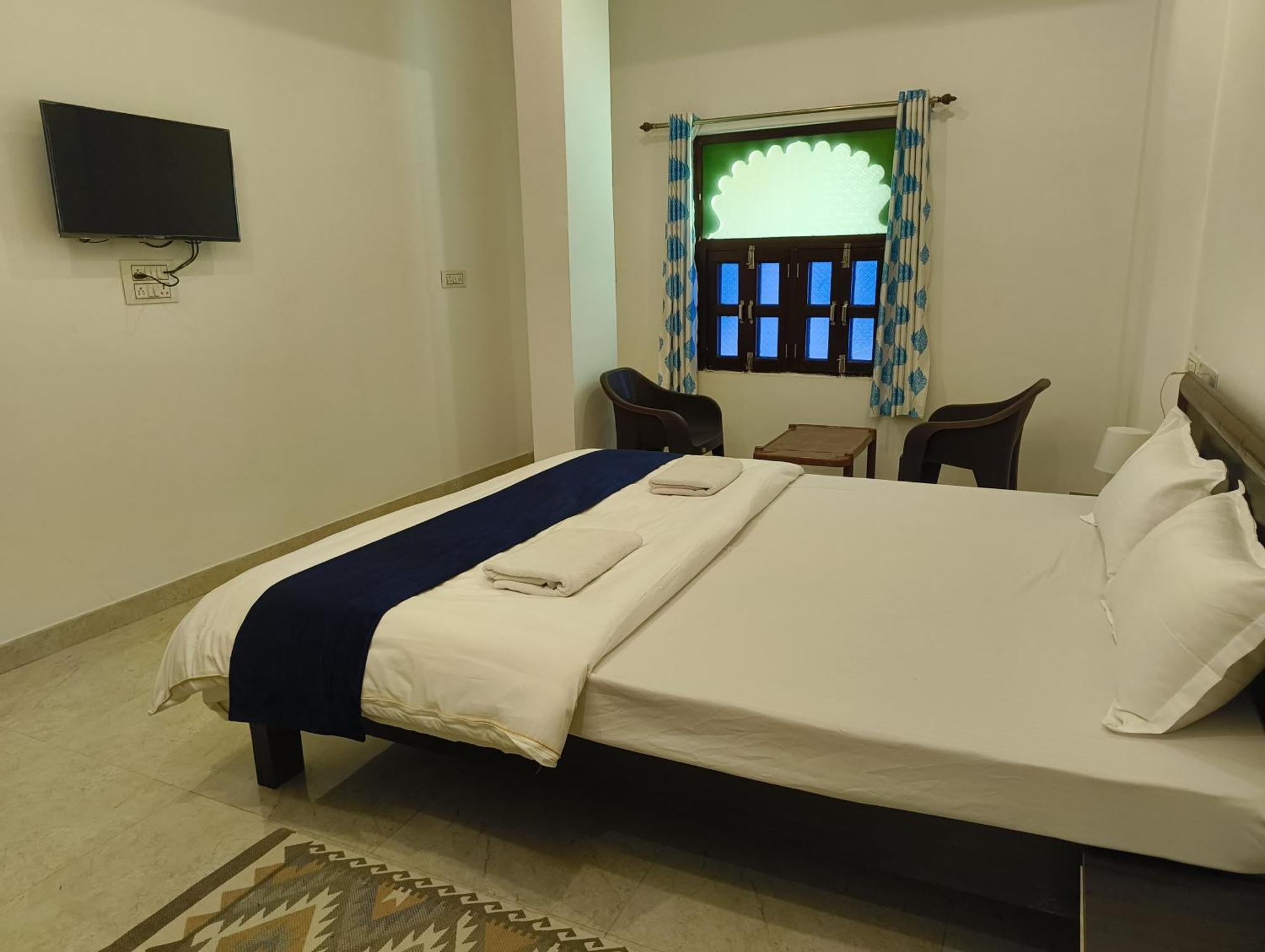 Rising Shemesh Home Stay Udajpur Zewnętrze zdjęcie
