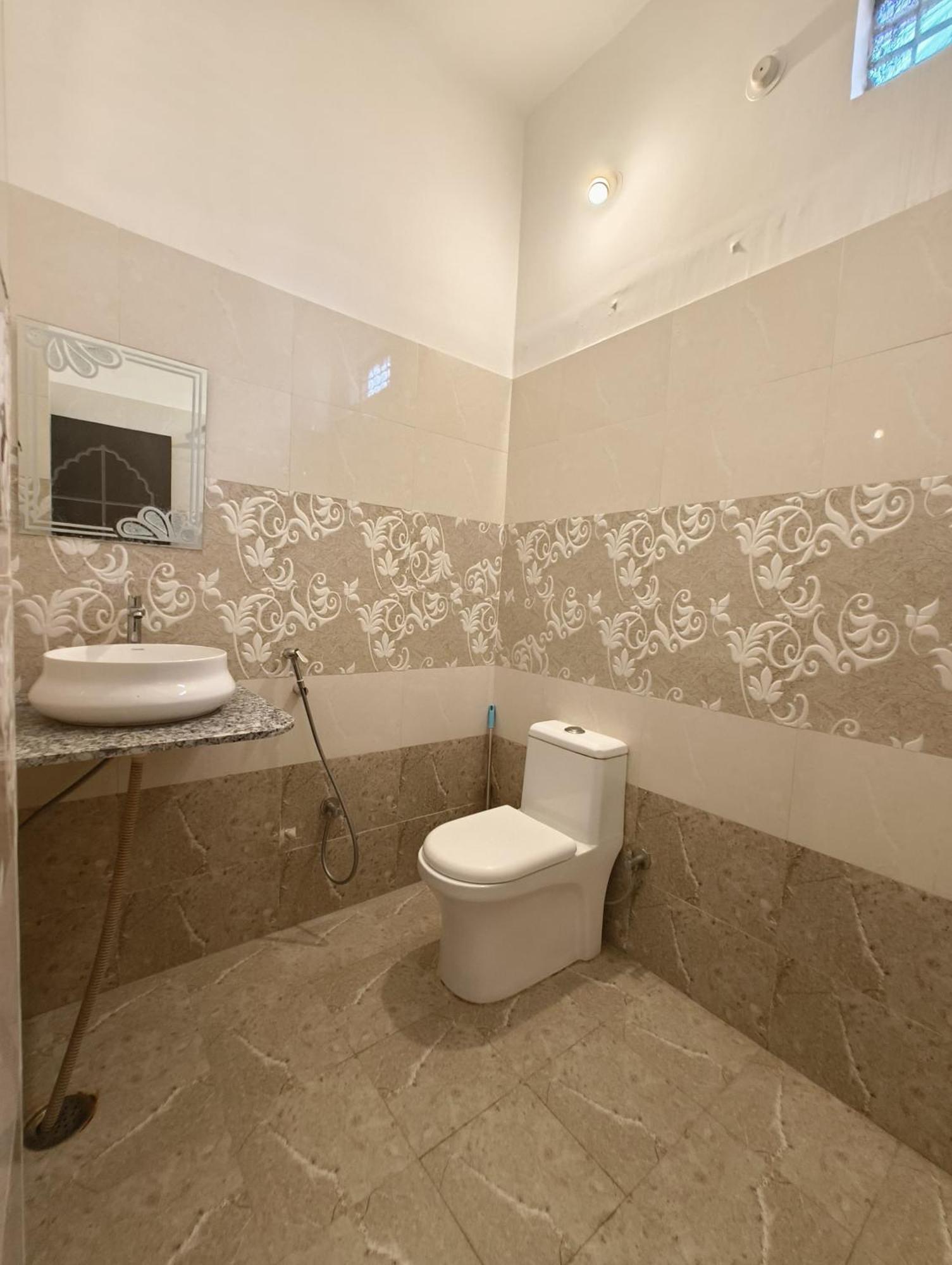 Rising Shemesh Home Stay Udajpur Zewnętrze zdjęcie